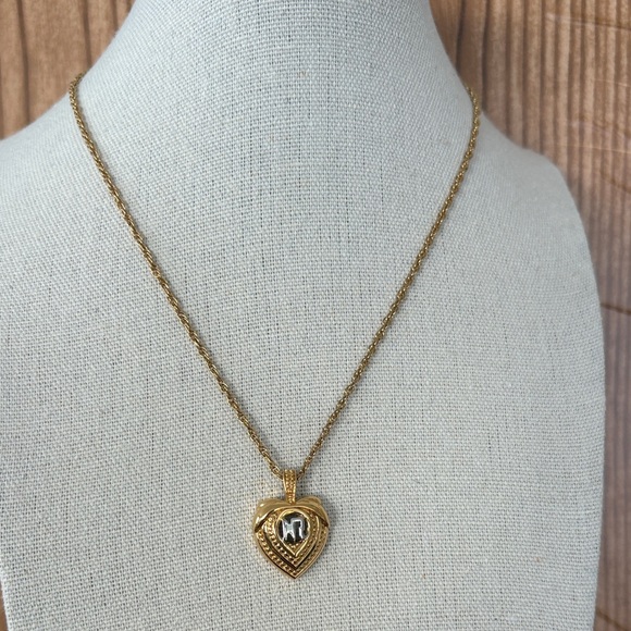 Nina Ricci Gold Plated Two Tone Heart Logo Pendant Necklace Rope Chain 15-17